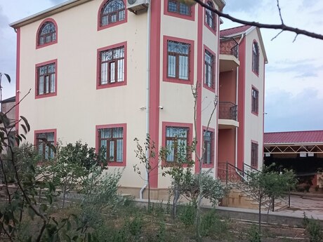 Lökbatanda 6 otaqlı həyət evi satılır, 277 m², 350 000 AZN, şəkil 2 / 12