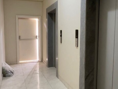 Yeni Günəşlidə 2 otaqlı yeni tikili mənzil satılır, 80 m², 168 000 AZN, şəkil 2 / 7