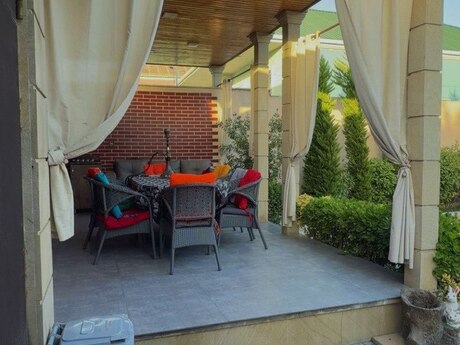 Binəqədidə 4 otaqlı həyət evi satılır, 300 m², 175 000 AZN, şəkil 2 / 12