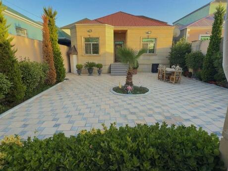 4 otaq · 300 m² · 1/1 mərtəbə, Binəqədi