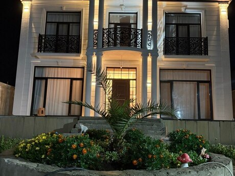 Bilgəhdə 7 otaqlı həyət evi satılır, 450 m², 680 000 AZN, şəkil 2 / 12