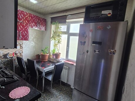 Bakıxanovda 3 otaqlı köhnə tikili mənzil satılır, 65 m², 146 000 AZN, şəkil 4 / 10