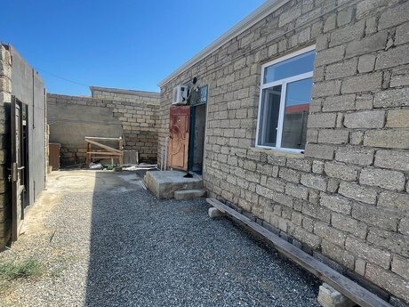 4 otaq · 130 m²