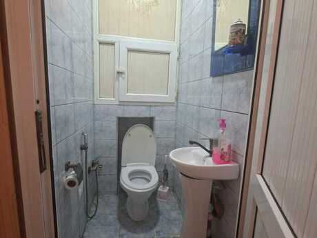 Zabratda 4 otaqlı köhnə tikili mənzil satılır, 100 m², 94 000 AZN, şəkil 5 / 12