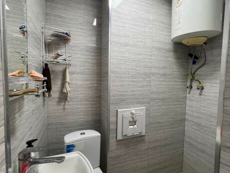 Qurtuluş 93 kompleksində 2 otaqlı yeni tikili mənzil satılır, 35 m², 59 500 AZN, şəkil 3 / 8