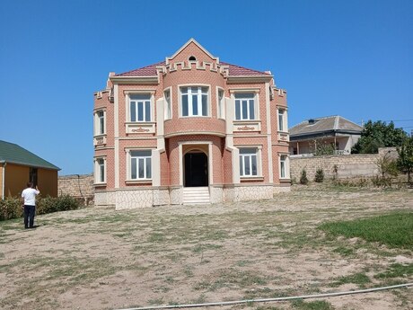 Sarayda 7 otaqlı həyət evi satılır, 350 m², 180 000 AZN, şəkil 3 / 12