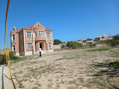 Sarayda 7 otaqlı həyət evi satılır, 350 m², 180 000 AZN, şəkil 5 / 12