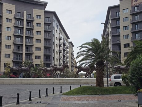 Ağ şəhərdə 5 otaqlı yeni tikili mənzil satılır, 245 m², 1 030 000 AZN, şəkil 5 / 12