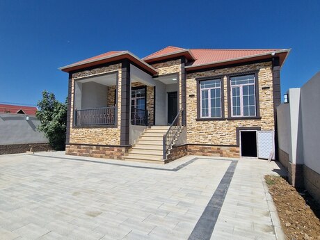 4 otaq · 135 m² · 1/1 mərtəbə, Maştağa