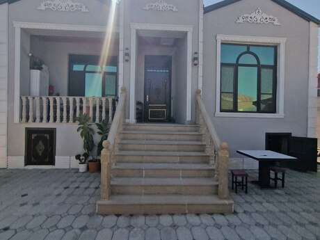 4 otaq · 121 m² · 1/1 mərtəbə, Zabrat