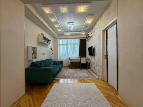 Qurtuluş 93 kompleksində 3 otaqlı yeni tikili mənzil satılır, 72 m², 111 000 AZN, şəkil 2 / 12
