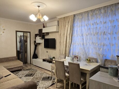 2 otaq · 42 m² · 2/5 mərtəbə, Abşeron