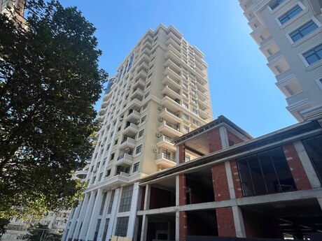 28 Mayda 2 otaqlı yeni tikili mənzil satılır, 78 m², 220 000 AZN, şəkil 4 / 10