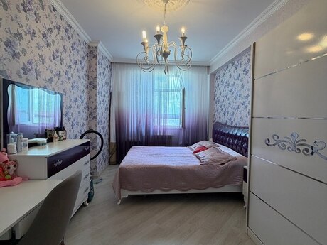 Qurtuluş 93 kompleksində 3 otaqlı yeni tikili mənzil satılır, 95 m², 160 000 AZN, şəkil 5 / 12