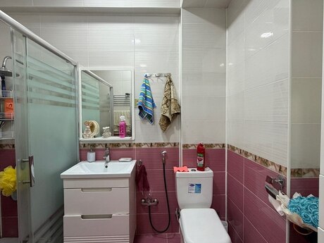 Qurtuluş 93 kompleksində 3 otaqlı yeni tikili mənzil satılır, 95 m², 160 000 AZN, şəkil 2 / 12