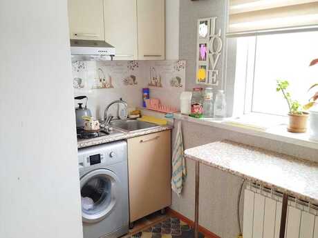 Bakıxanovda 2 otaqlı köhnə tikili mənzil satılır, 45 m², 109 000 AZN, şəkil 2 / 12
