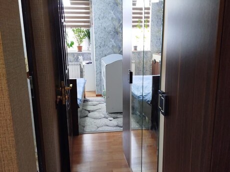 Bakıxanovda 2 otaqlı köhnə tikili mənzil satılır, 45 m², 109 000 AZN, şəkil 3 / 12