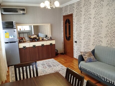 2 otaq · 45 m² · 5/5 mərtəbə, Bakıxanov
