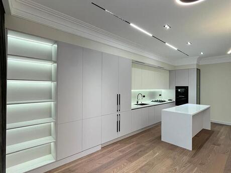 Sahildə 4 otaqlı yeni tikili mənzil satılır, 190 m², 1 200 000 AZN, şəkil 5 / 12