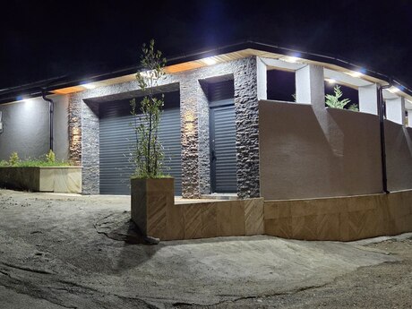 4 otaq · 140 m² · 1/1 mərtəbə, Buzovna