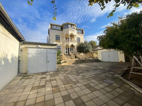 9-room house for sale in M.Ə.Rəsulzadə, 500 m², 650 000 AZN, photo 2 / 9