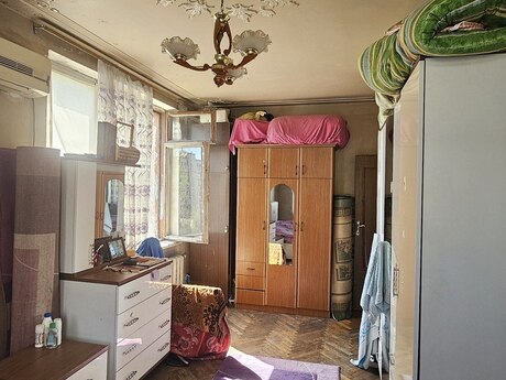 5 otaq · 130 m²