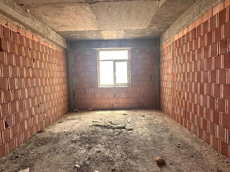 1-room new-build apartment for sale in Qurtuluş 93 residence, 63 m², 51 000 AZN, photo 2 / 11