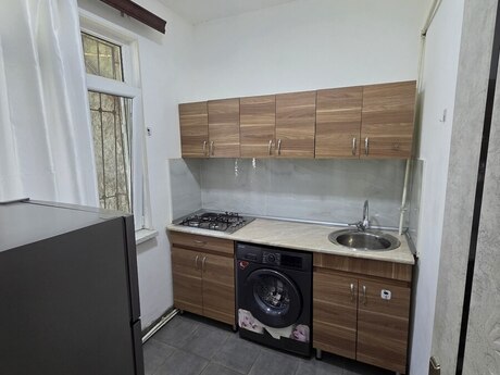 7-ci mikrorayonda 1 otaqlı köhnə tikili mənzil satılır, 40 m², 109 000 AZN, şəkil 4 / 12