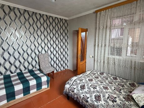 Binəqədidə 3 otaqlı həyət evi satılır, 70 m², 38 000 AZN, şəkil 2 / 5