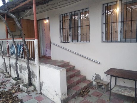 3-комн. · 80 m² · 1/1 этаж, Buzovna