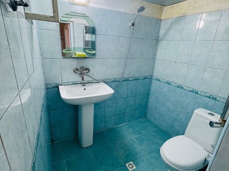 Gənclikdə 3 otaqlı köhnə tikili mənzil kirayə verilir, 55 m², 550 AZN/ay, şəkil 3 / 5
