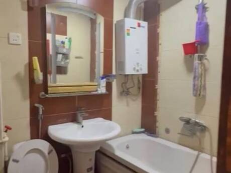 Azadlıq Prospektidə 2 otaqlı köhnə tikili mənzil kirayə verilir, 45 m², 550 AZN/ay, şəkil 3 / 5