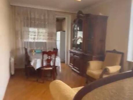 2 otaq · 45 m² · 3/5 mərtəbə, Azadlıq Prospekti
