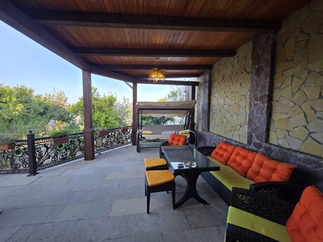 Fatmayıda 10 otaqlı həyət evi satılır, 300 m², 500 000 AZN, şəkil 2 / 12