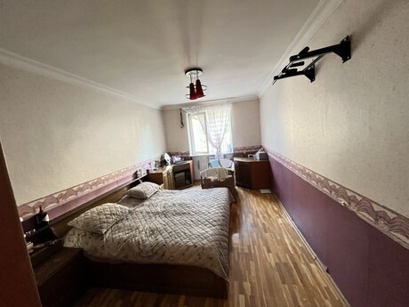 Azadlıq Prospektidə 5 otaqlı köhnə tikili mənzil satılır, 125 m², 240 000 AZN, şəkil 3 / 12