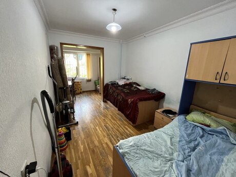 Azadlıq Prospektidə 5 otaqlı köhnə tikili mənzil satılır, 125 m², 240 000 AZN, şəkil 5 / 12