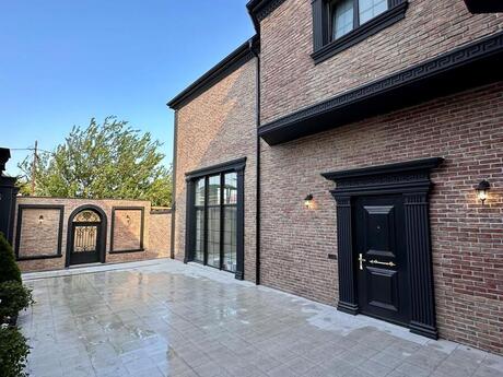5 otaq · 250 m² · 1/1 mərtəbə, Badamdar