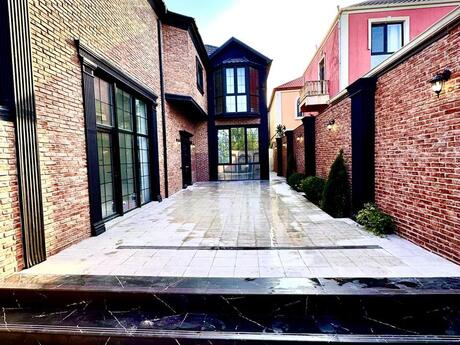 Badamdarda 5 otaqlı həyət evi satılır, 250 m², 460 000 AZN, şəkil 2 / 12