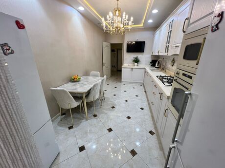 3-room new-build apartment for sale in 1-ci mikrorayon, 134 m², 300 000 AZN, photo 2 / 12