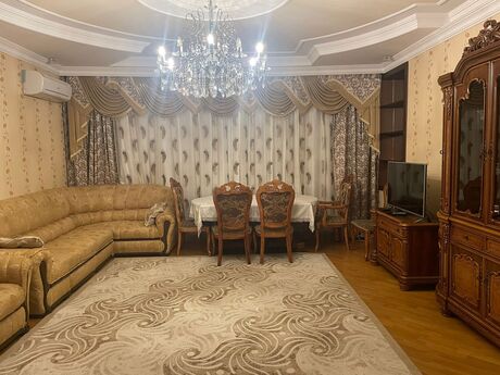 3-комн. · 150 m²