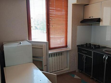 Azadlıq Prospektidə 1 otaqlı köhnə tikili mənzil satılır, 40 m², 139 500 AZN, şəkil 4 / 12