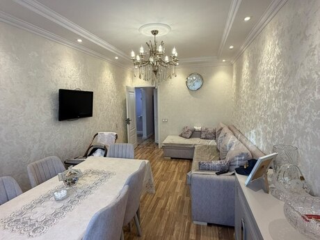 Продаётся 4-комнатная квартира в старом фонде, Yeni Günəşli, 95 м², 195 000 AZN, фото 3 / 12