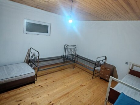 Nərimanovda 6 otaqlı həyət evi kirayə verilir, 50 m², 130 AZN/ay, şəkil 2 / 6