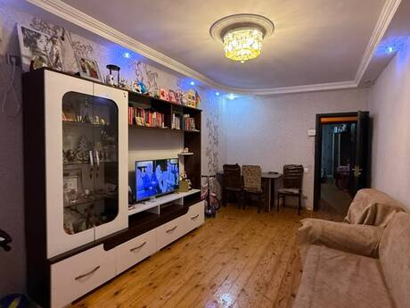 Продаётся 3-комнатная квартира в старом фонде, Xalqlar Dostluğu, 60 м², 145 000 AZN, фото 2 / 12