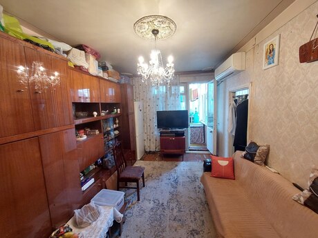 7-ci mikrorayonda 3 otaqlı köhnə tikili mənzil satılır, 55 m², 140 000 AZN, şəkil 3 / 12