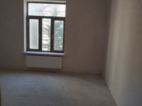 Badamdarda 10 otaqlı həyət evi satılır, 250 m², 180 000 AZN, şəkil 2 / 12