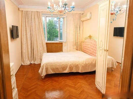 Əhmədlidə 3 otaqlı köhnə tikili mənzil satılır, 80 m², 205 000 AZN, şəkil 4 / 12