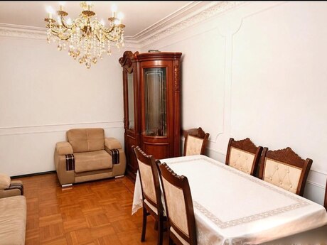 Əhmədlidə 3 otaqlı köhnə tikili mənzil satılır, 80 m², 205 000 AZN, şəkil 3 / 12