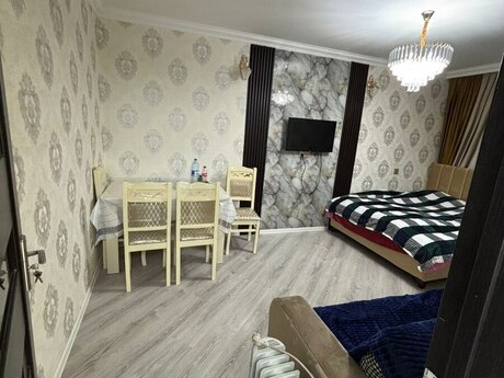 1 otaq · 45 m² · 3/5 mərtəbə, Neftçilər