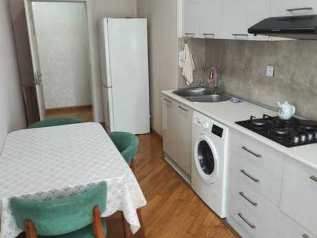 Pilot Həyat Residence kompleksində 3 otaqlı yeni tikili mənzil kirayə verilir, 120 m², 1 300 AZN/ay, şəkil 5 / 12